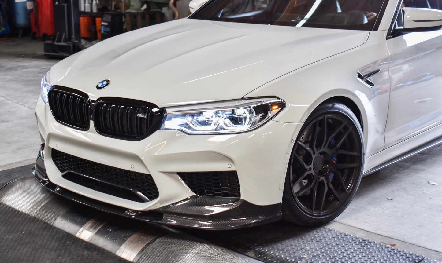 M PERFORMANCE STYLE FRONT LIP IN DRY CARBON FIBER - BMW M5 (F90) 2018-2020
