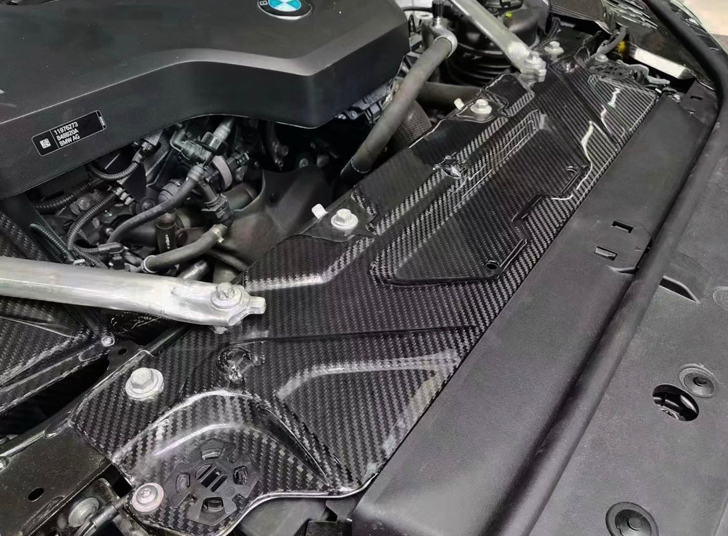 BMW G22/G23 CARBON FIBER ENGINE COOLING SHROUD BMW 4 Series