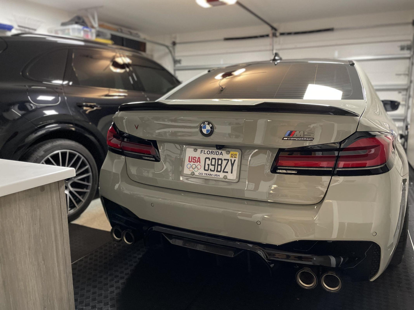 CS STYLE REAR SPOILER IN DRY CARBON FIBER - BMW F90 M5 & G30 5 SERIES