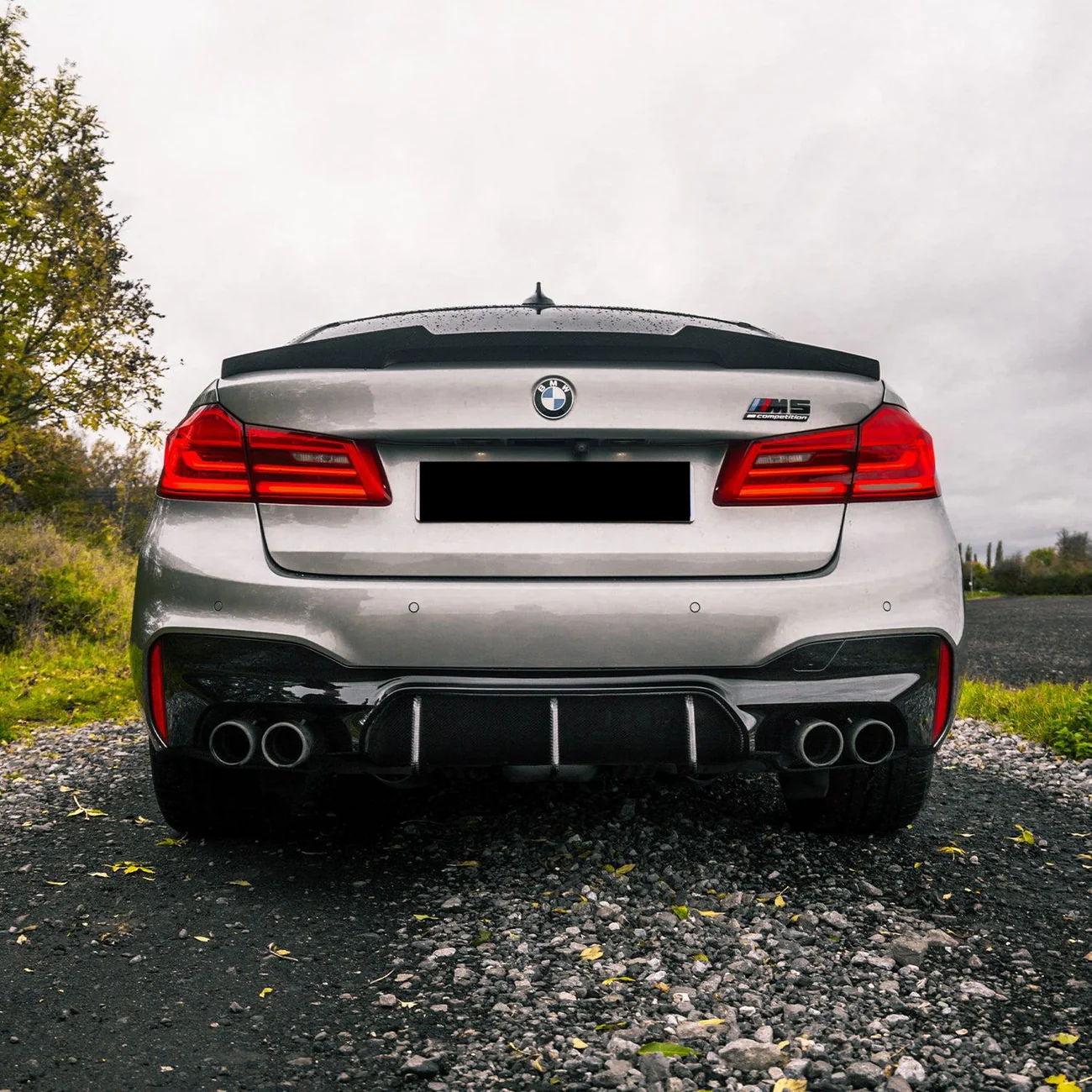 M4 STYLE REAR SPOILER IN DRY CARBON FIBER - BMW F90 M5 & G30 5 SERIES